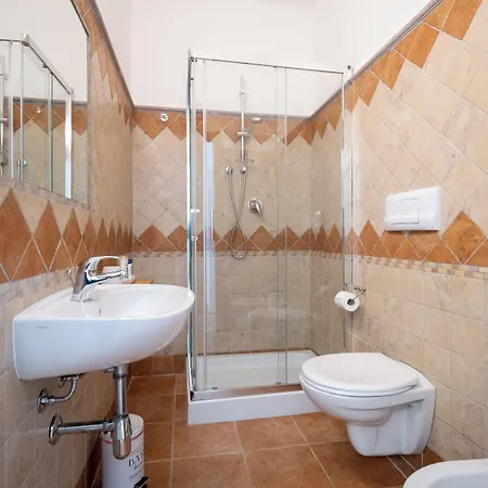 ゲストハウス Nautika アルゲーロ