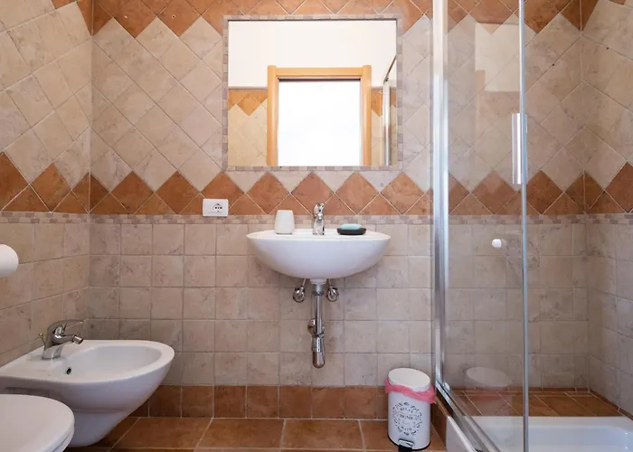 Nautika 3* אלגהרו