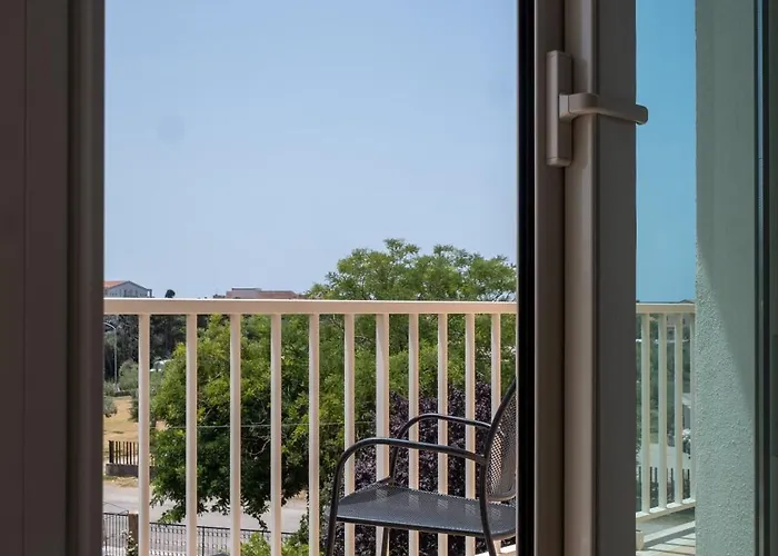 Nautika 3* אלגהרו