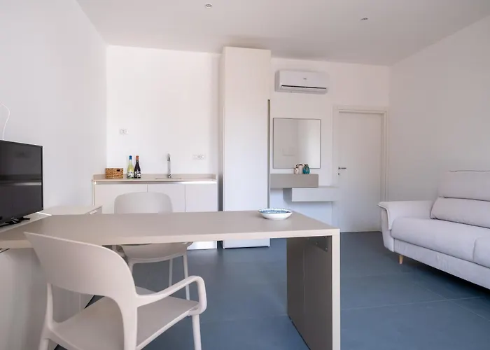 Nautika 阿尔盖罗